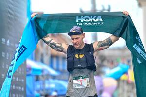 BIB: 140
                            <button type="button" onclick="openModal(24883652)" class="btn btn-primary btn-sm float-right btn-popup" data-toggle="modal" data-target=".modal-high-quality">
                        <i class="fas fa-shopping-cart"></i> Add to Cart
                    </button>
                                            <button type="button" onclick="isThisMe(24883652, true)" class="btn btn-success btn-sm float-right btn-popup btn-isme hidden" data-toggle="tooltip" data-placement="bottom" title="นี่คือรูปของคุณใช่ไหม คลิกที่นี่เพื่อเอาเข้าอัลบั้ม">
                        <i class="fas fa-plus"></i> Add to album
                    </button>
                    <button type="button" onclick="isThisMe(24883652, false)" class="btn btn-warning btn-sm float-right btn-popup btn-isnotme hidden">
                        <i class="fas fa-ban"></i> Remove from album
                    </button>